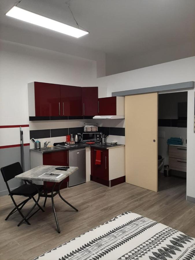 Appartement T1 Hyper Centre Place De La Victoire Bordeaux Bagian luar foto