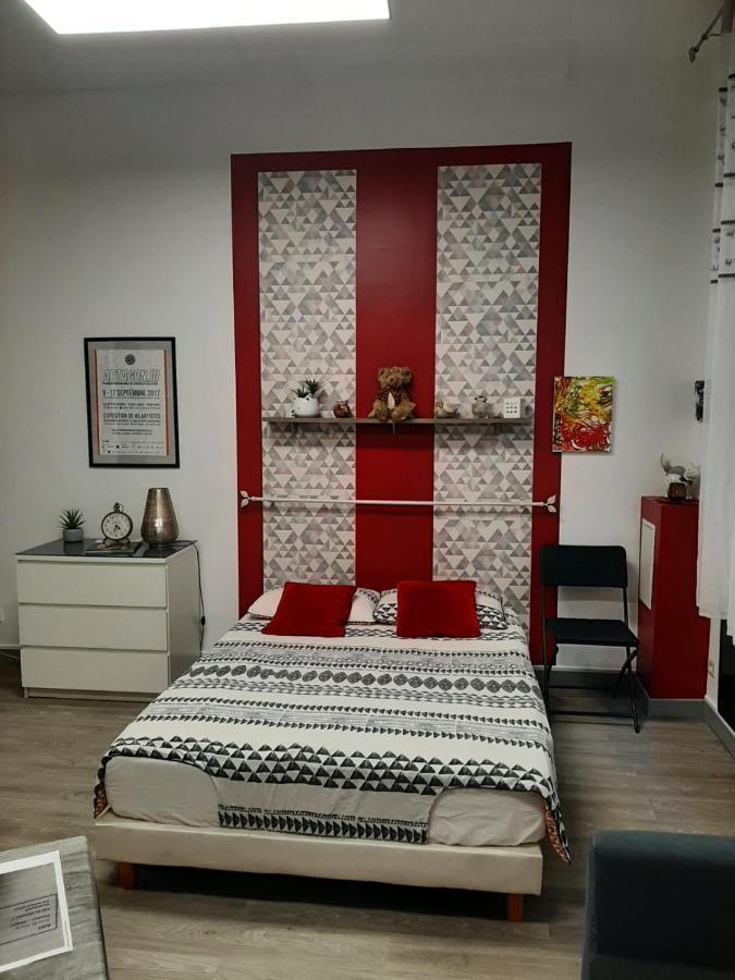 Appartement T1 Hyper Centre Place De La Victoire Bordeaux Bagian luar foto