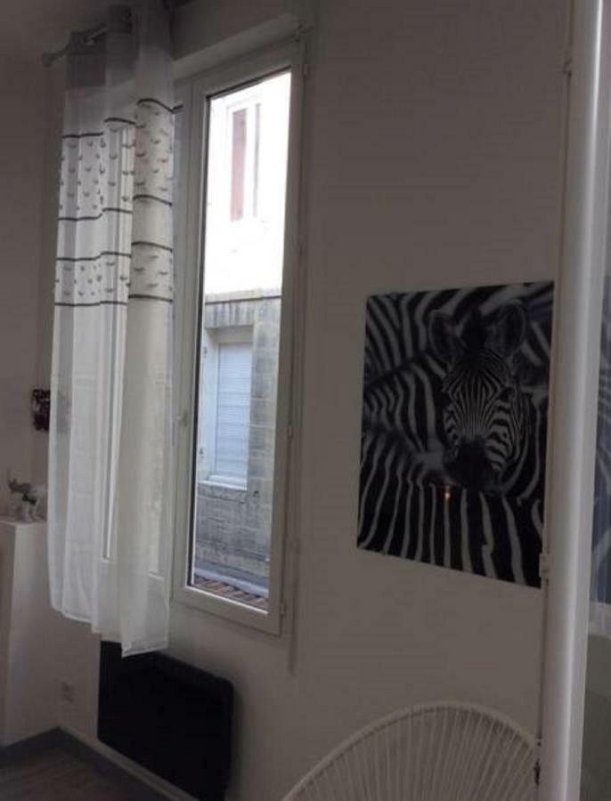 Appartement T1 Hyper Centre Place De La Victoire Bordeaux Bagian luar foto